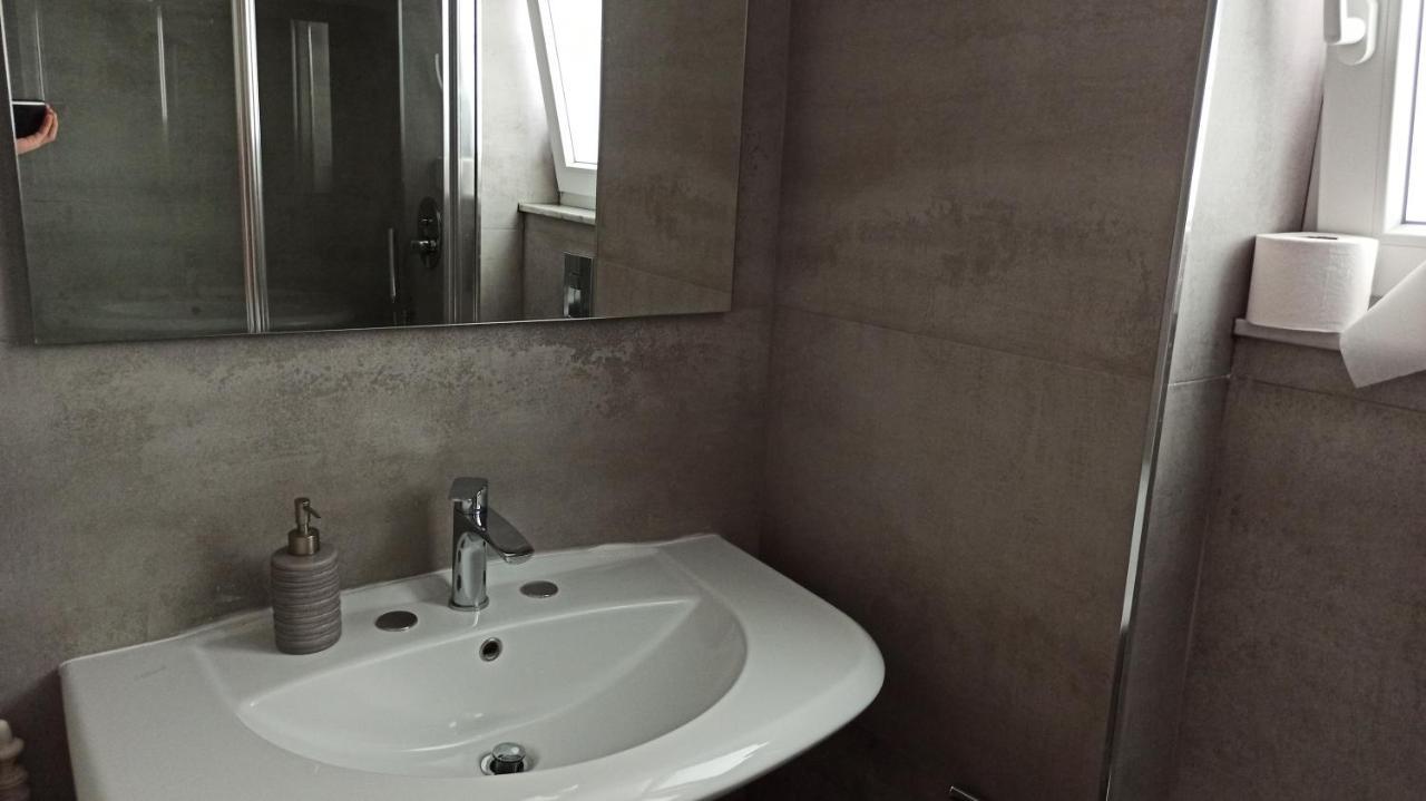 Apple Guest House บารี ภายนอก รูปภาพ